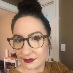 Meet your Posher, Annamarie